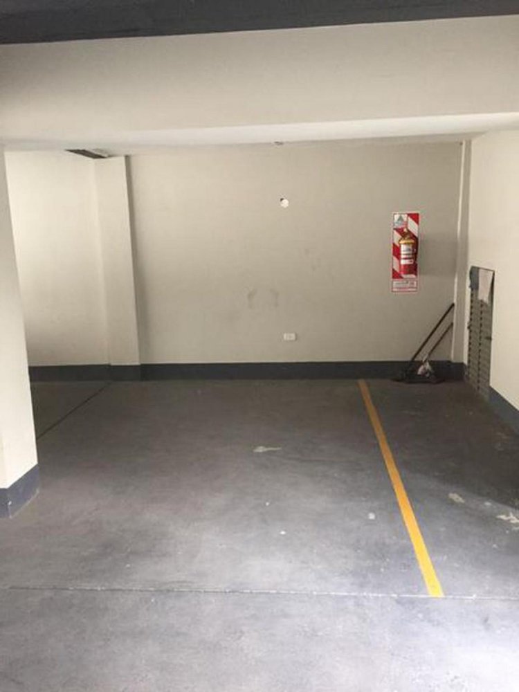 Склад в Ломас-де-Самора, Аргентина № 28576