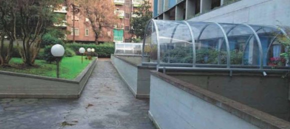 5 Schlafzimmer Wohnung in Milan, Italy, Nr. 360750 4