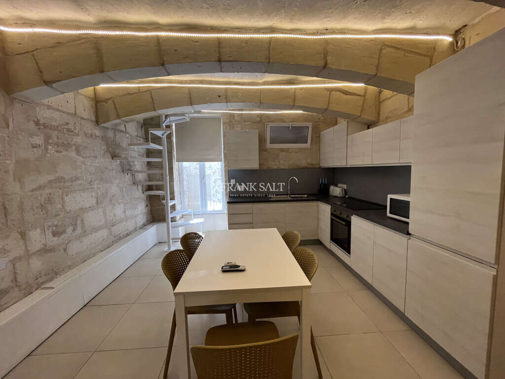 2 غرف نوم طابقين في Sliema, Malta رقم 6869