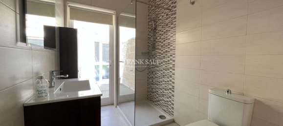 2 غرف نوم طابقين في Sliema, Malta رقم 6869 8