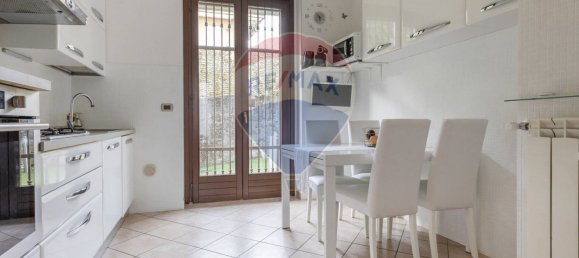 2 bedrooms Apartment in Casorate Sempione, Italy No. 207899 7