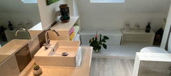 5 bedrooms House in Lesigny, France No. 175573 9