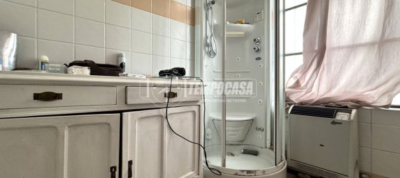4-salle Appartement à Biella, Italy No. 169960 5
