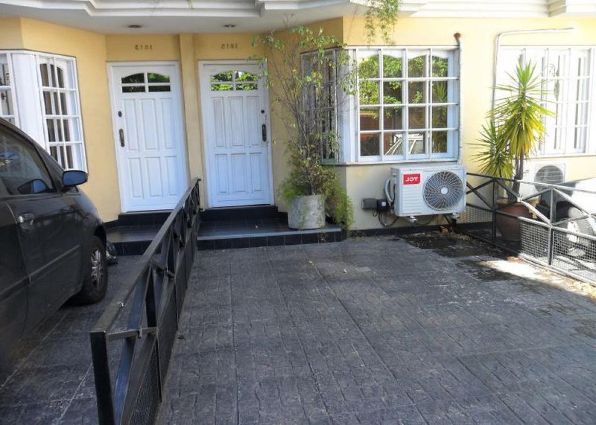 3 bedrooms House in Buenos Aires, Argentina No. 91686