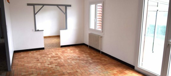 4 bedrooms House in Saint-Lubin-des-Joncherets, France No. 161420 6