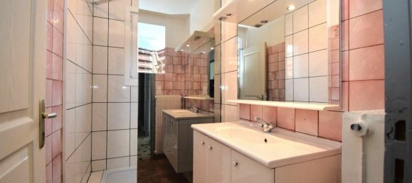 4 bedrooms House in Saint-Lubin-des-Joncherets, France No. 161420 8