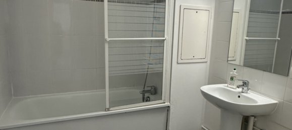 2 bedrooms Apartment in Melun, France No. 163895 4