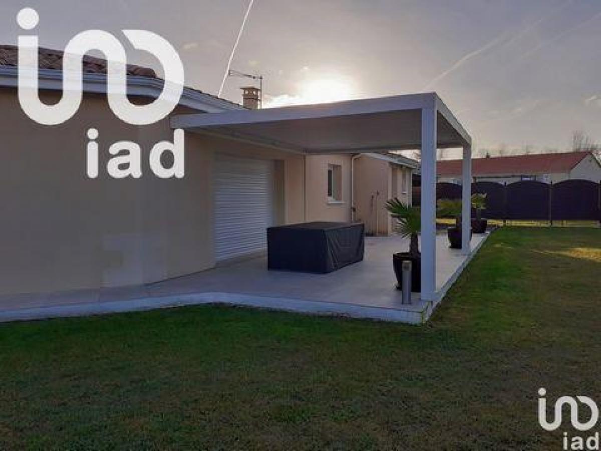 4 bedrooms House in Avensan, France No. 8269