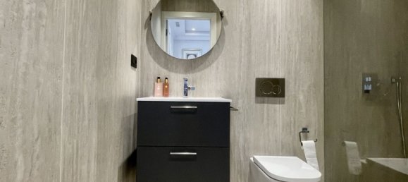 5 bedrooms Villa in Marbella, Spain No. 24703 16