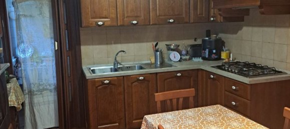 4 Schlafzimmer Wohnung in Avellino, Italy, Nr. 344296 3