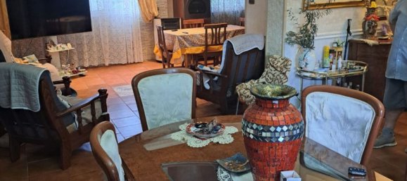 4 Schlafzimmer Wohnung in Avellino, Italy, Nr. 344296 5