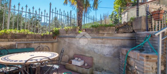 2 bedrooms Villa in Castel Sant'Angelo, Italy No. 381030 5