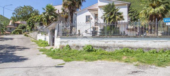 2 bedrooms Villa in Castel Sant'Angelo, Italy No. 381030 31