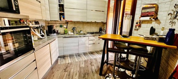 4 rooms House in Rome, Italy No. 267043 10