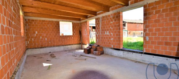 2 Schlafzimmer Haus in Chieri, Italy, Nr. 57307 8