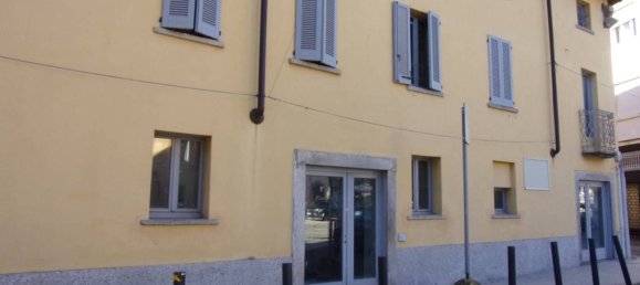 2 Schlafzimmer Wohnung in Samarate, Italy, Nr. 321520 5