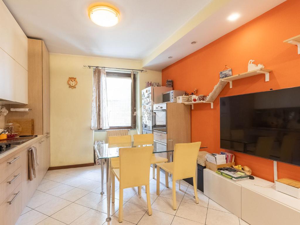 1 bedroom Apartment in Missaglia, Italy No. 340360