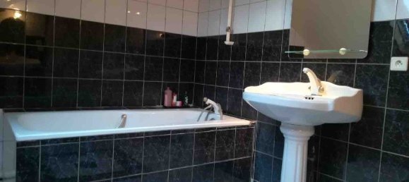 Дом с 4 спальнями в Жюзье, Франция № 188593 9