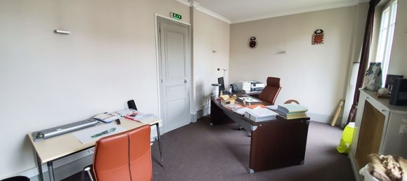 Коммерческая недвижимость 240м² в Ардрикур, Франция № 176985 14