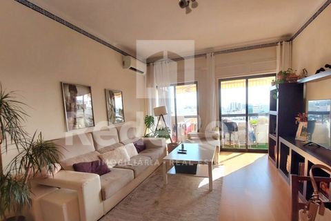 Квартира с 3 спальнями в Фару, Португалия № 190155