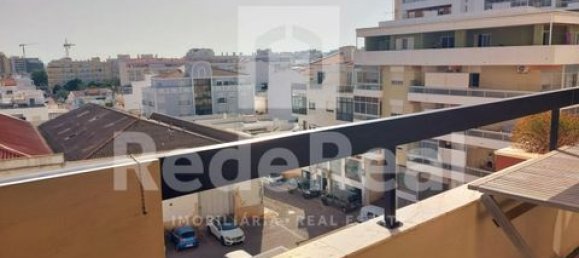 Квартира с 3 спальнями в Фару, Португалия № 190155 4