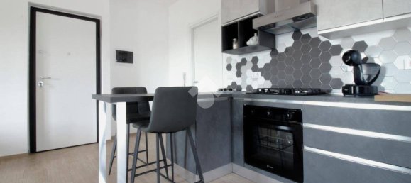 2 Schlafzimmer Wohnung in Pavia, Italy, Nr. 381391 5