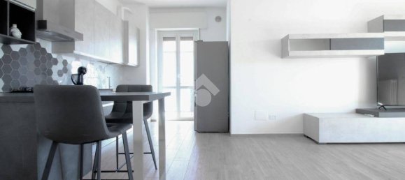 2 Schlafzimmer Wohnung in Pavia, Italy, Nr. 381391 7