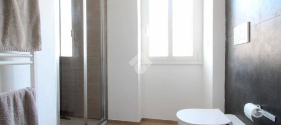 2 Schlafzimmer Wohnung in Pavia, Italy, Nr. 381391 19