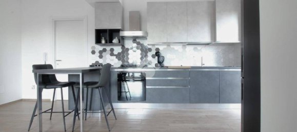 2 Schlafzimmer Wohnung in Pavia, Italy, Nr. 381391 8