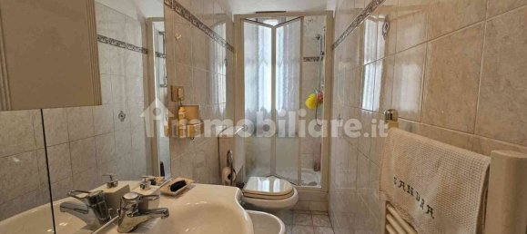 4 bedrooms Apartment in Genoa, Italy No. 32689 31