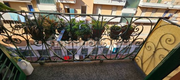 4 bedrooms Apartment in Genoa, Italy No. 32689 39