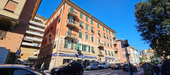 4 bedrooms Apartment in Genoa, Italy No. 32689 22