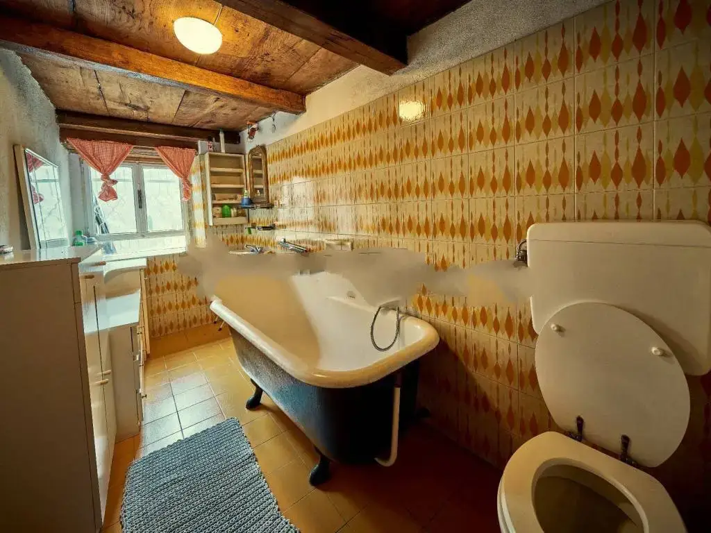 5-Zimmer Haus in Aurano, Italy, Nr. 116990