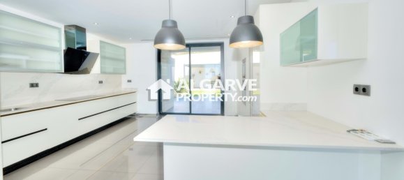 4 Schlafzimmer Villa in Albufeira, Portugal, Nr. 265461 3