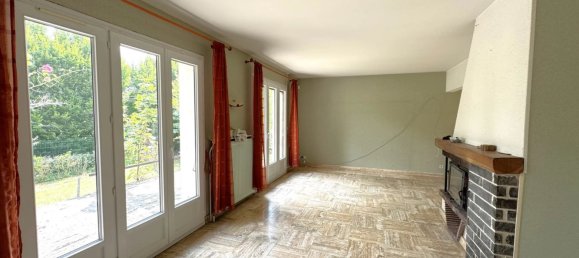 3 bedrooms House in Compiegne, France No. 246392 2