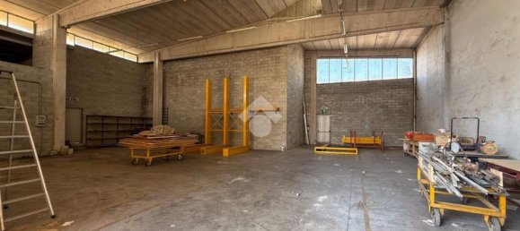 Entrepôt à Cremona, Italy 3500m² No. 286182 11
