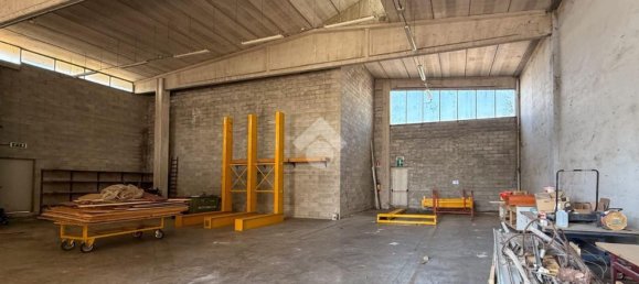Entrepôt à Cremona, Italy 3500m² No. 286182 45