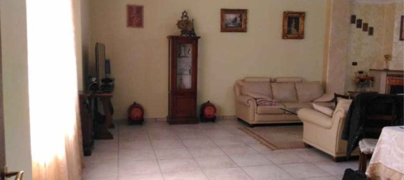 7 rooms Apartment in Luzzi, Italy No. 181456 8