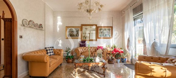 4 bedrooms Apartment in Palermo, Italy No. 221802 8