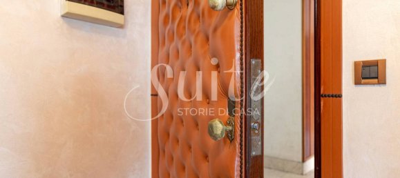 4 bedrooms Apartment in Palermo, Italy No. 221802 4