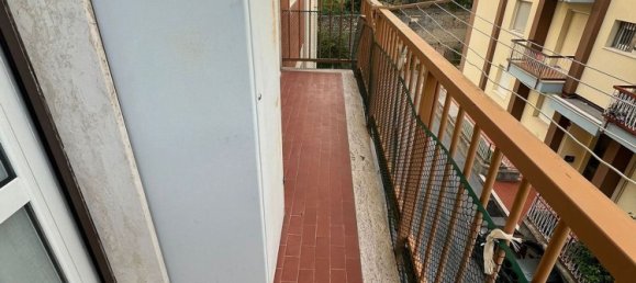 2-salle Appartement à Spotorno, Italy No. 12776 10