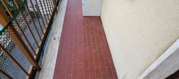 2-salle Appartement à Spotorno, Italy No. 12776 12