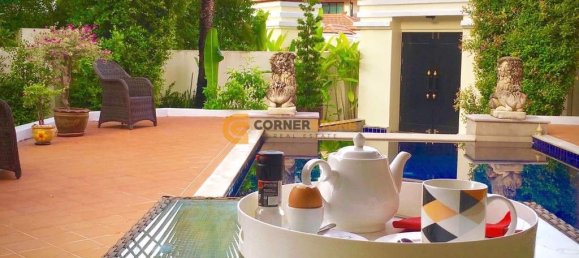 Кафе / ресторан 206м² в Чонбури, Таиланд № 1894 3