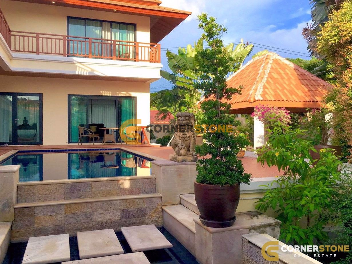 Кафе / ресторан 206м² в Чонбури, Таиланд № 1894