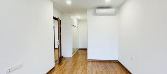 2 bedrooms Apartment in District 7, Vietnam No. 16588 8