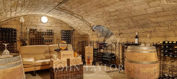 Замки и поместья с 7 спальнями в Шантийи, Франция № 293143 16