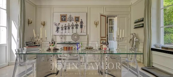 Замки и поместья с 7 спальнями в Шантийи, Франция № 293143 8