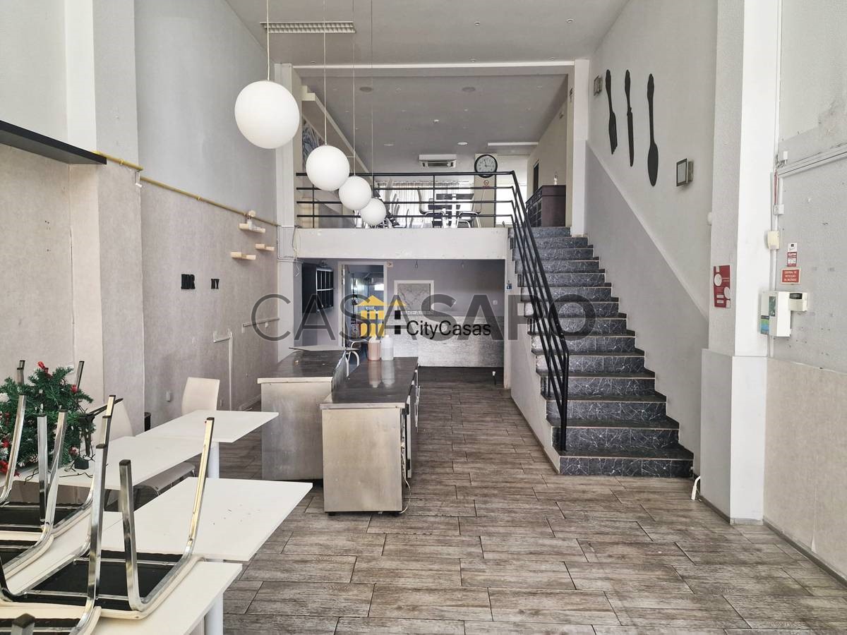 Gewerbliche Immobilie in Aguas Santas, Portugal 152m², Nr. 191992