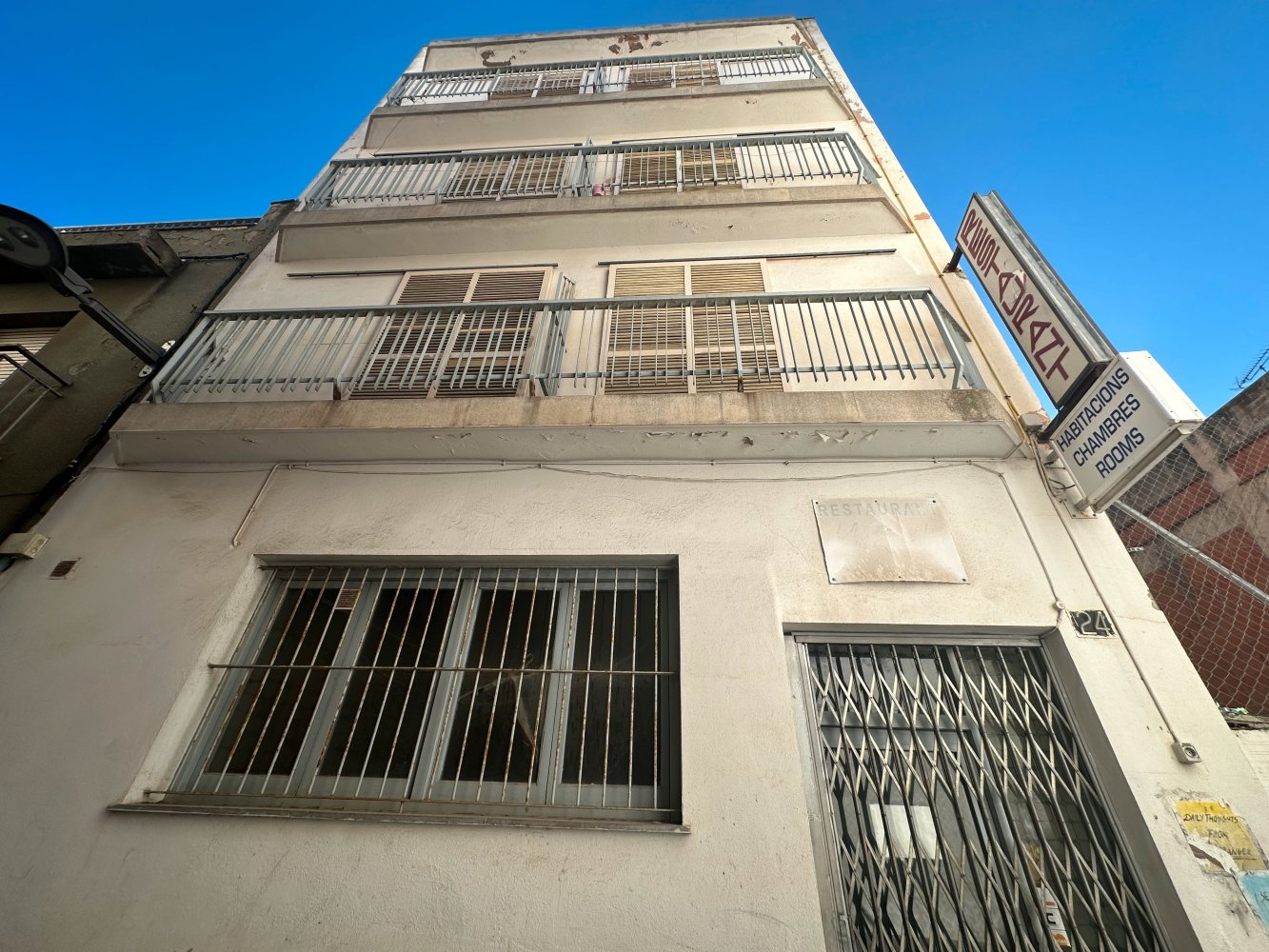 385m² Building in Roses, Spain No. 212160