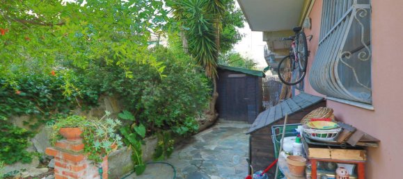 2 bedrooms Apartment in Genoa, Italy No. 371159 4